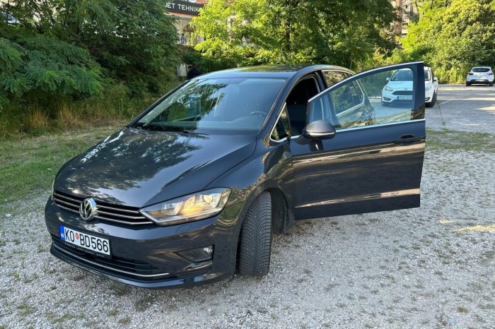 Volkswagen Golf SportsVan